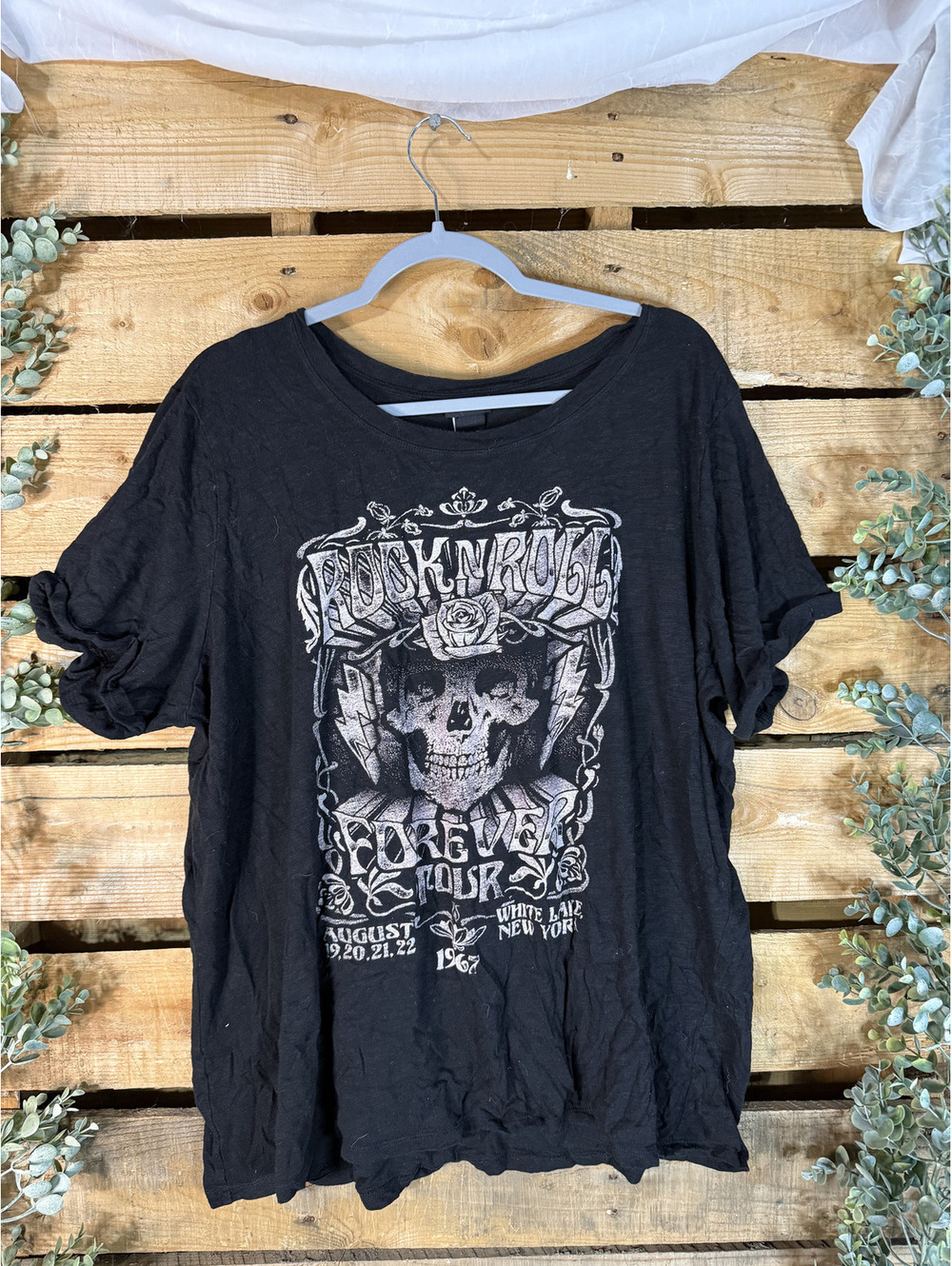 Torrid Black Rock N Roll Graphic T-Shirt Size 3